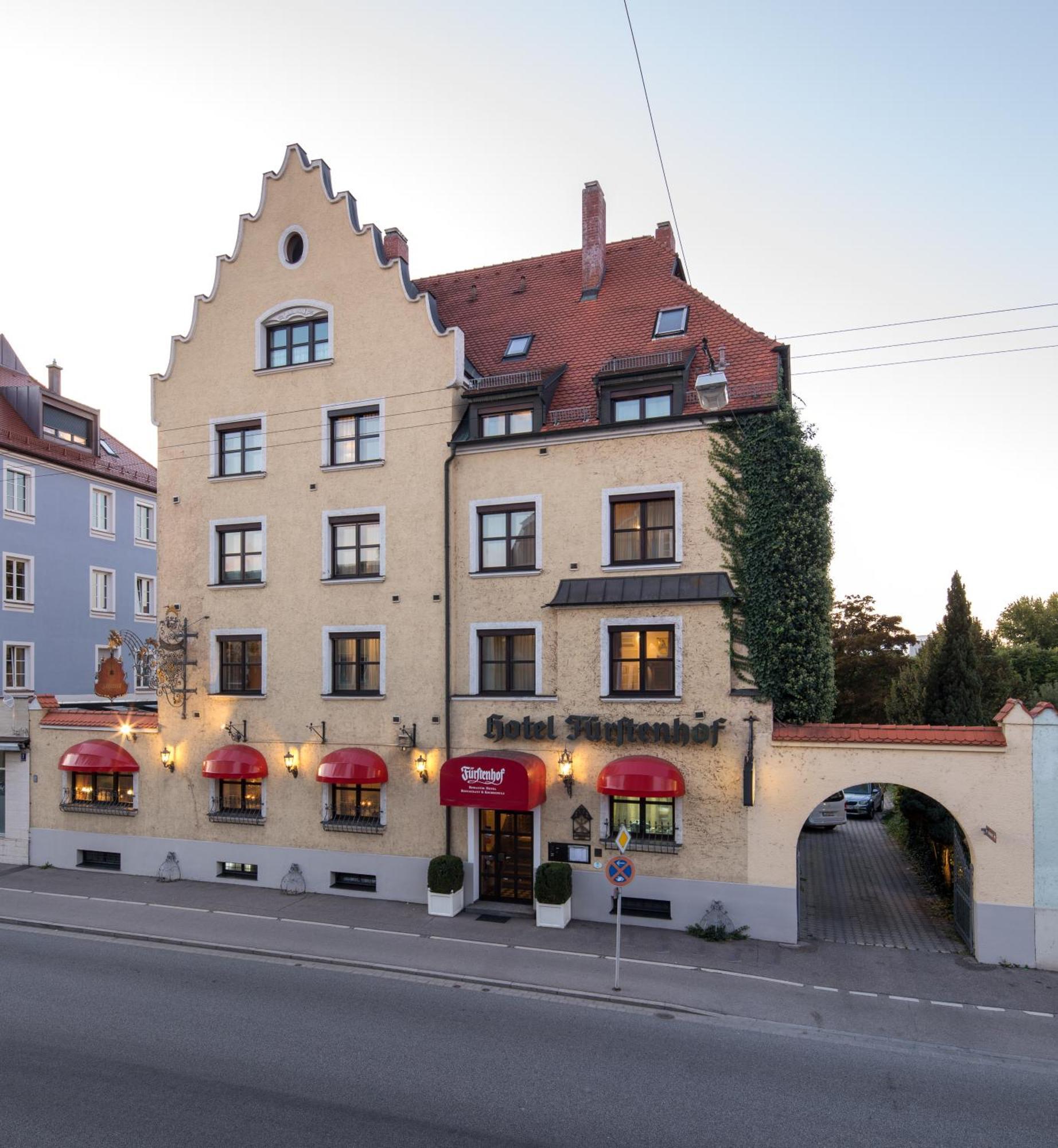 Simones Fuerstenhof 3*